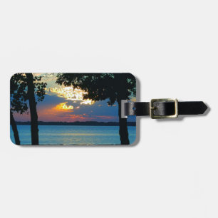 Bagagetagg med texten "Sunset Ablaze". Bagagebricka