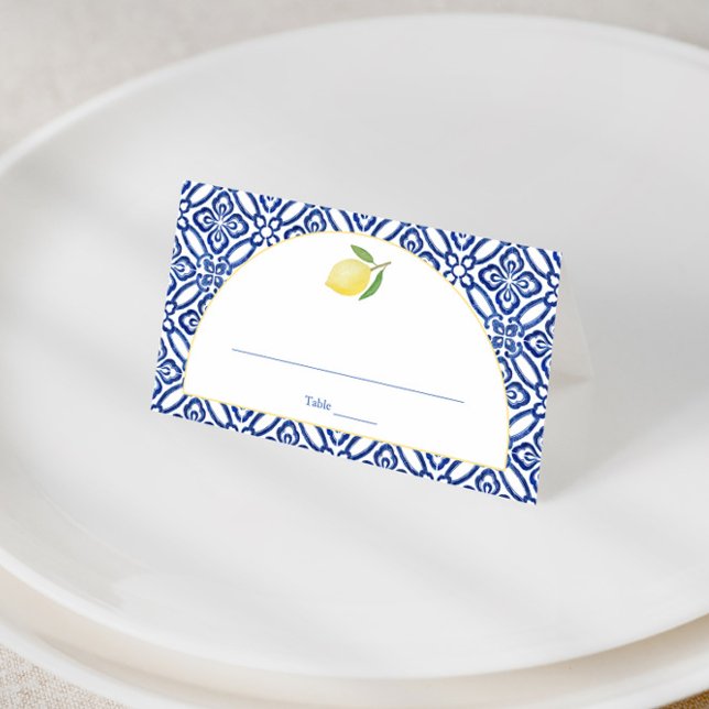 Bågformad Amalfi Citron Blå Kakeltryck Bröllop Placeringskort (Modern classic wedding shower place card design featuring an antique azulejo design, arch and lemon)