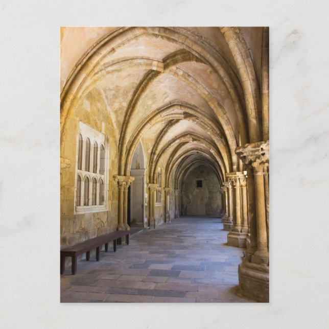 Bågformad katedral klostergång vykort (Framsida)