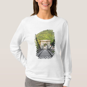 Bagni di Lucca, Toscana, Italien - En gammal bro T Shirt
