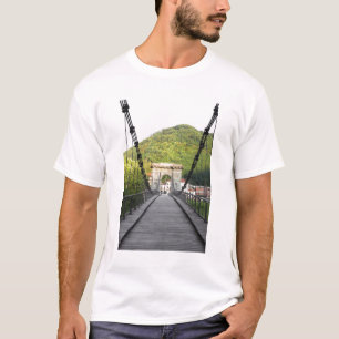 Bagni di Lucca, Toscana, Italien - En gammal bro T-shirt