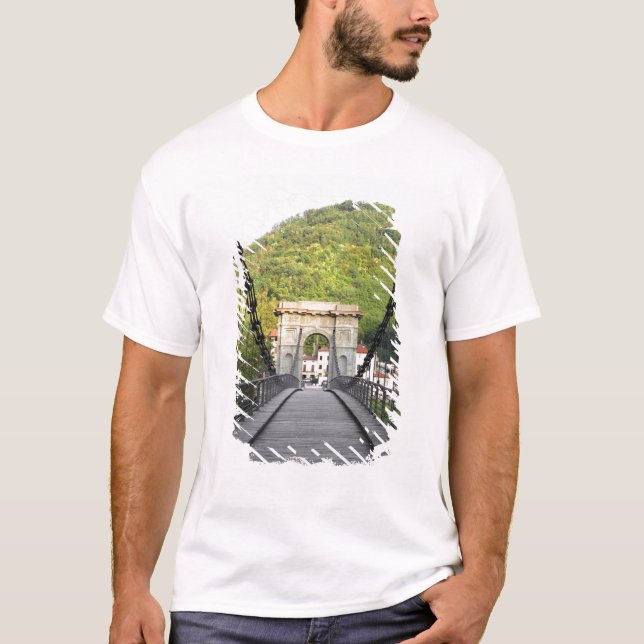 Bagni di Lucca, Toskana, Italien - En gammal bro Tee Shirt (Framsida)