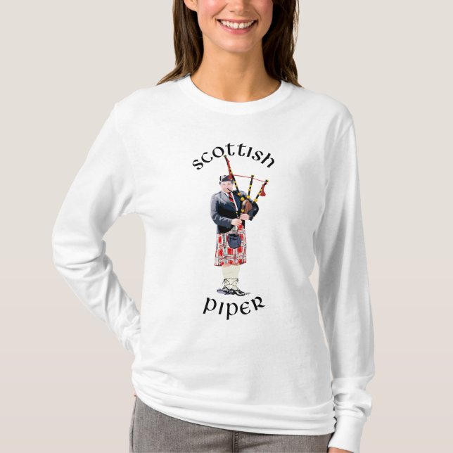 Bagpipe Player i Red Kilt T Shirt (Framsida)