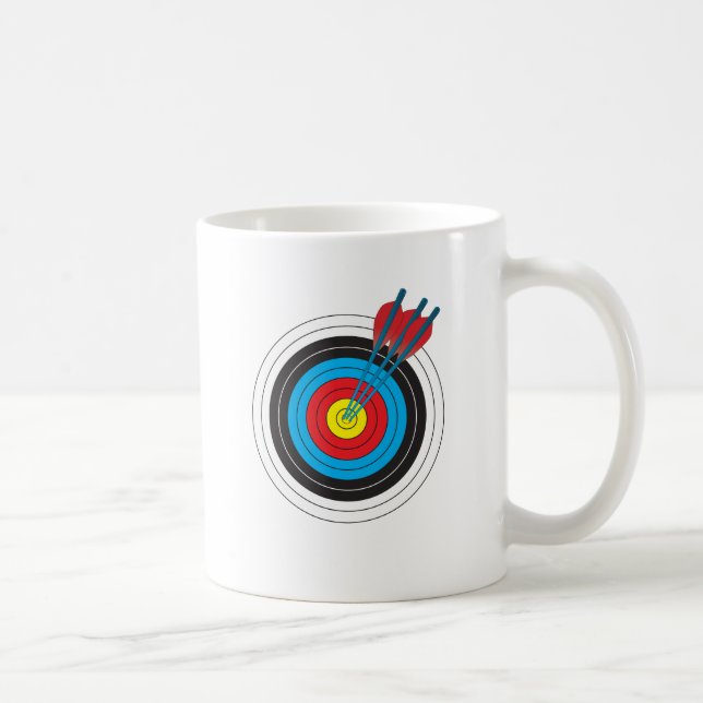 Bågskytte uppsätta som mål med pilar kaffemugg (Höger)