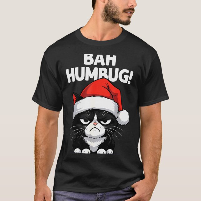 Bah Humbug Funny Bad Cat Christmas Hater Cat Lover T Shirt (Framsida)