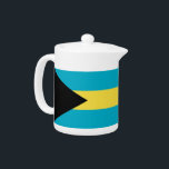 Bahamas Flagga Tekanna<br><div class="desc">Tillsätt lite bahamian-pride till din tetid med vår exklusiv-tekanna med flagga Bahamas! Denna tekanna är mycket detaljerad och är mer än bara en funktionell fråga. Den är en firande av det bahhamiska arvet och det bayamiska pridet. Den sjudande designen visningar den ikoniska bahamiska flagga och skapar den här tekannan ett...</div>
