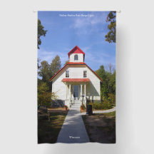 Baileys Harbor Rear Range Light gardin