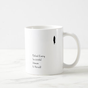 Bak kvinnan hon själv är den inspirera kaffemugg