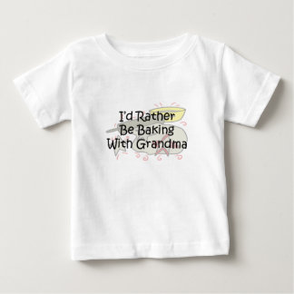baka med mormor t shirt