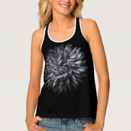 Bakbangårdsblommor i svartvitt 20