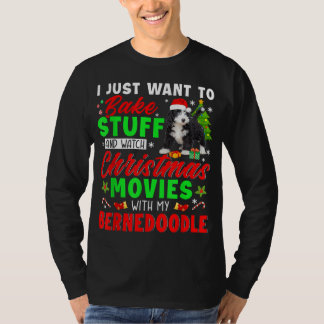 Bake Saker och titta på julfilmer med min Bern T Shirt