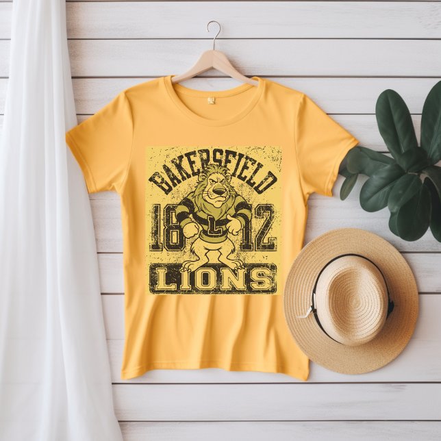 Bakers Fält 1812 Lejon T-Shirt (Skapare uppladdad)