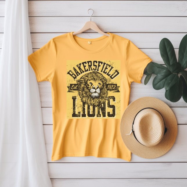 Bakers Fält Est. 1812 Lejon T-Shirt (Skapare uppladdad)