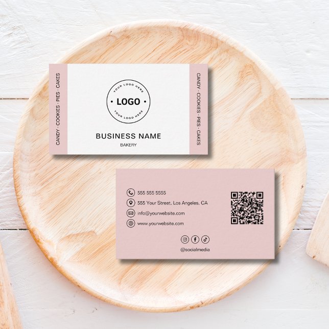 Bakery Logo QR Code Social Media Blush Pink Visitkort (Bakery Logo QR Code Social Media Blush Pink Business Card)