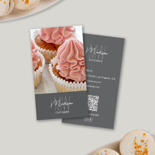 Bakery Monogram Logotyp Cupaka Photo QR Grått Visitkort