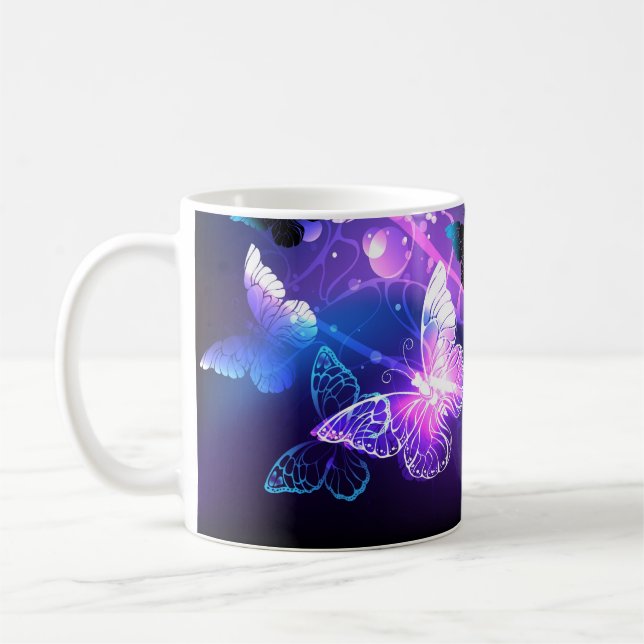 Bakgrund med nattfjärilar kaffemugg (Vänster)