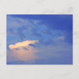 Bakgrunden till blå himmel. vykort