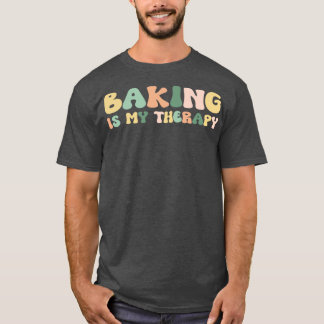 Baking är min terapi för hennes mat t shirt