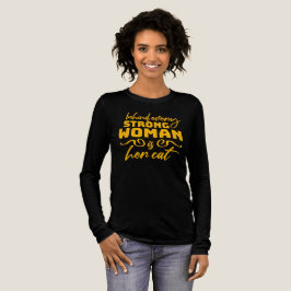 Bakom varje stark kvinna är hennes katt Roligt cit T Shirt