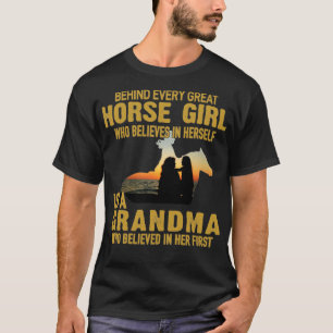 Bakom varje underbar hästflicka som tror på sig t shirt