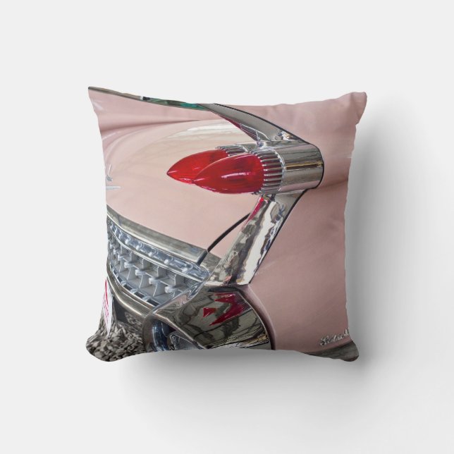 Baksida av Cadillac Sedan de Ville Kudde (Framsida)