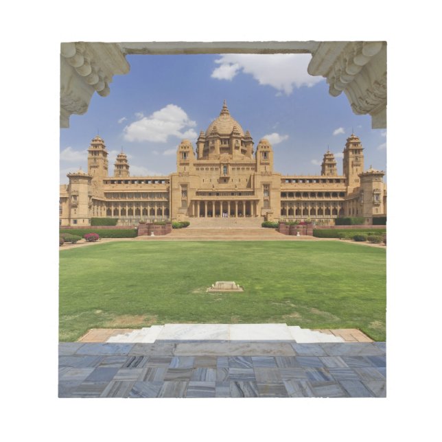Baksida av hotellet Umaid Bhawan Palace, Jodjpur. Anteckningsblock (Framsida)