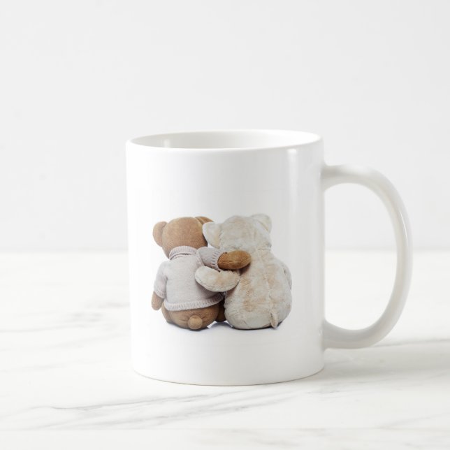 Baksida beskådar av två nallar som kramar varje kaffemugg (Höger)