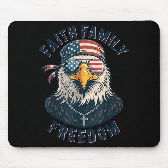 Bald Eagle Faith Family Dom Patriotic Christian Bo Musmatta (Framsidan)