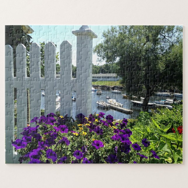 BÅLFLÖDEN VATTEN PERKINS COVE, OGUNQUIT, MAINE PUSSEL (Skapare uppladdad)