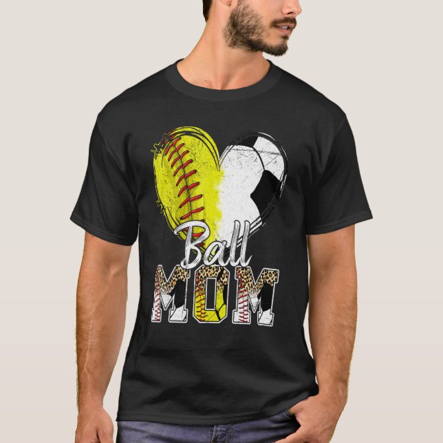 Ball Mom Heart Softball Soccer Sport Women Mother  T Shirt (Framsida)