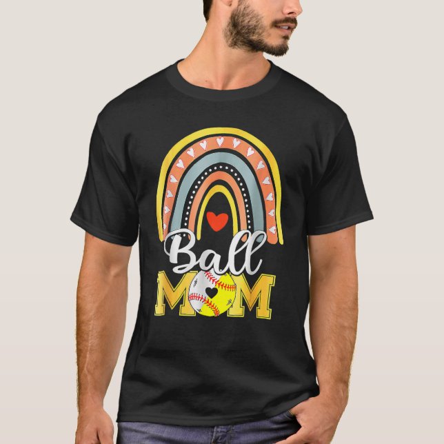 Ball Mom Rainbow Mom Mother Mother s Day 2023 T Shirt (Framsida)