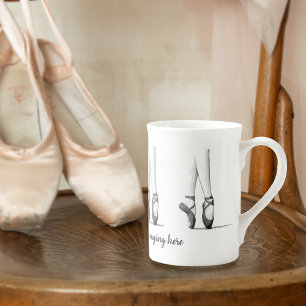 Ballerina Feet in Dance Shoes - Din Slogan på en g Benporslin Mugg