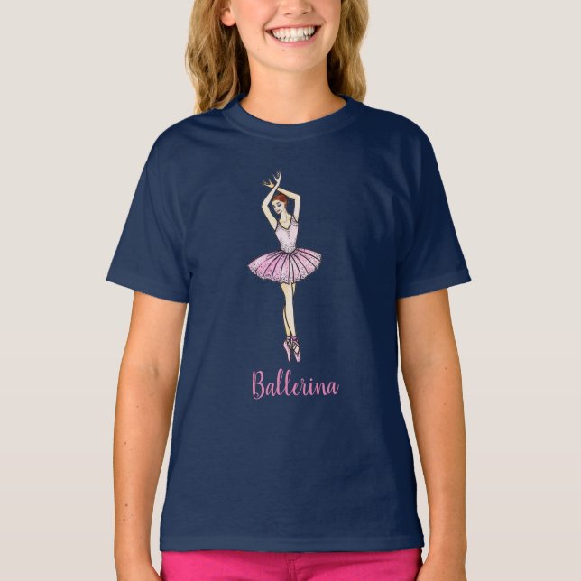 Ballerina i Rosa Dress och Pointe Toe Shoes T Shirt (Framsida)