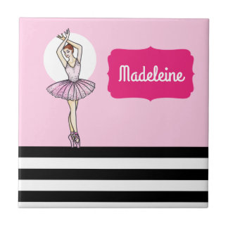 Ballerina med Rosa Dress och Pointe Toe Shoes Kakelplatta