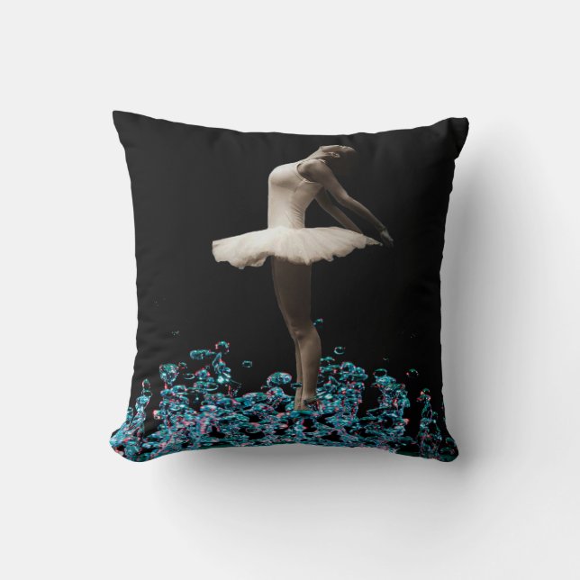 Ballet Dancer Ballerina Dancing på Vatten Kudde (Framsida)