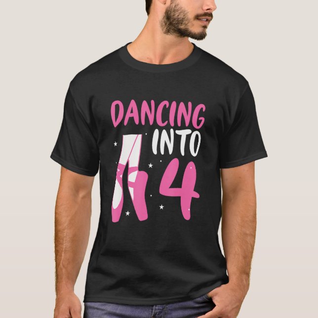 Ballet Dancer Dancing Into 4e födelsedagen Balleri T Shirt (Framsida)