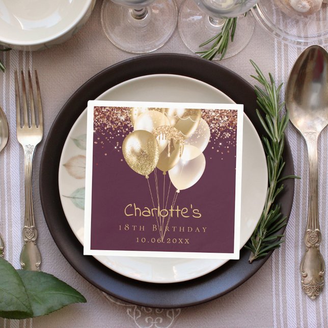 Ballonger i ro guld vid födelsedagstidningen pappersservett (Skapare uppladdad)
