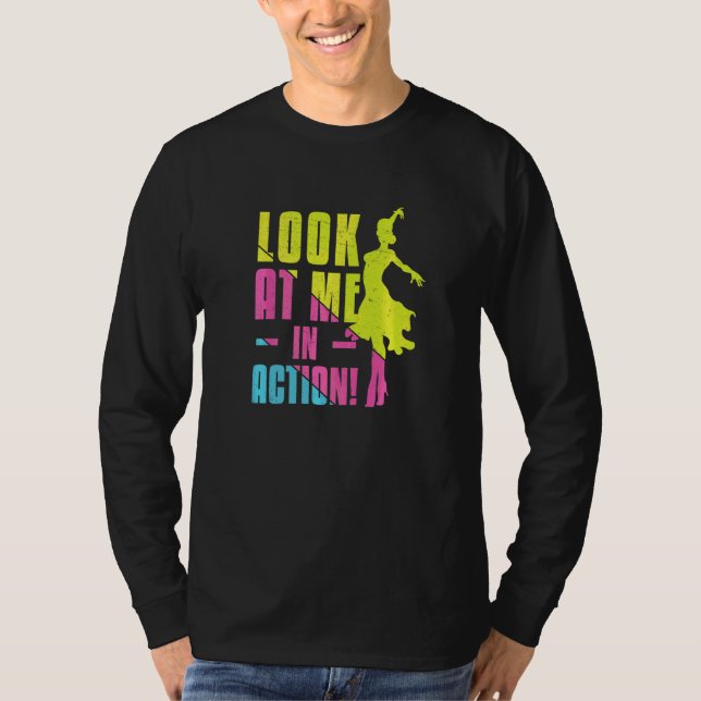 Balrumsdans tittar på mig i aktion latindans t shirt (Framsida)