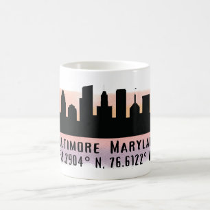 Baltimore Skyline Latitude och Longitud Kaffemugg