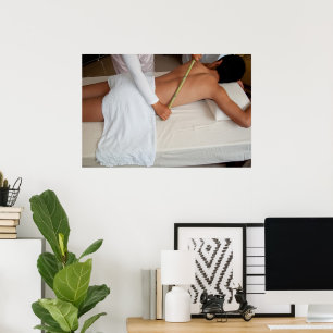 Bambomassage på revbenen poster