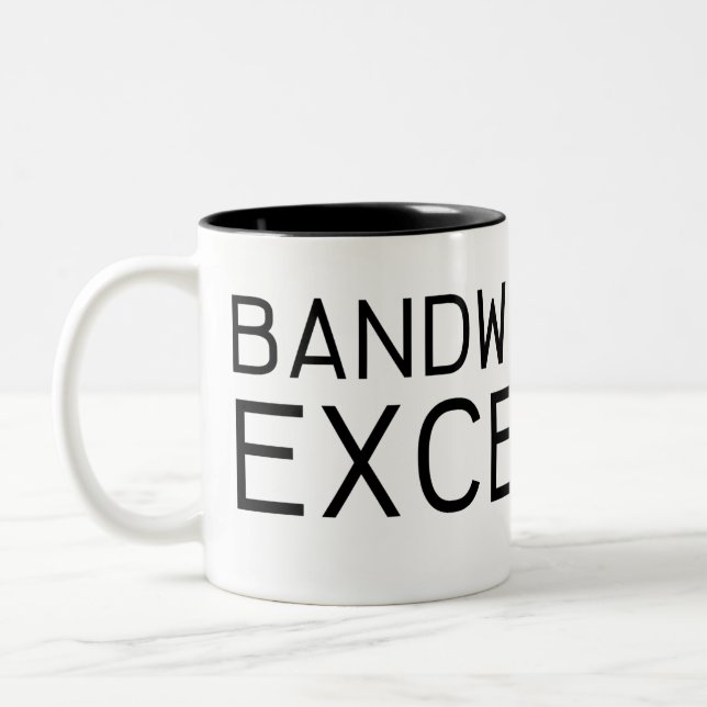 Bandbredd överskriden | Minimalistisk typografi Två-Tonad Mugg (Vänster)