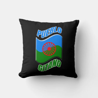 Bandera gitana. Cojín negro personalizado. Kudde