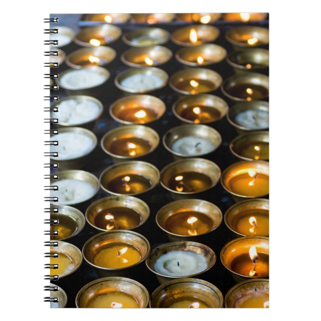 Bandljus av jakknapp anteckningsbok med spiral (Framsidan)