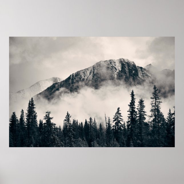 Banff national park foggy mountains and forest in  poster (Framsidan)