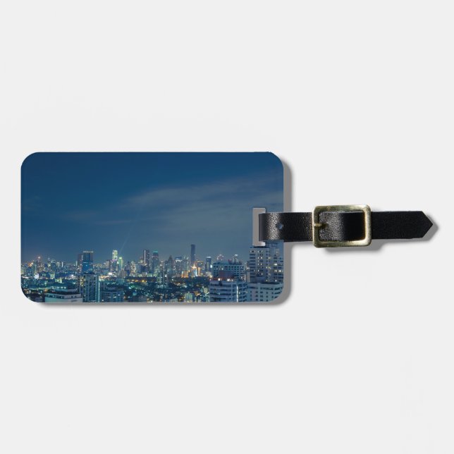 Bangkok skyline på nattpanorama bagagebricka (Horisontell Framsida)