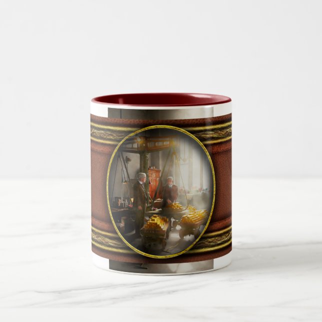 Banker - Värt sin vikt i guld Två-Tonad Mugg (Center)