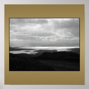 Bantry Bay från Tunnel Road Ireland. Poster