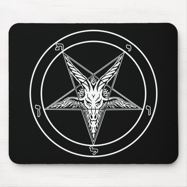 Baphomet vadderar den gammala stilmusen musmatta (Framsidan)