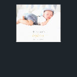 Baptism anpassningsbar fotomodern pojkflicka canvastryck<br><div class="desc">För elegantens baptism,  könsneutral. En vit chic bakgrund. Anpassa och lägg till ett foto av landskapsstorlek på framsidan,  namn om barnet och datum för baptismen. Svarta och gyllene brev.</div>