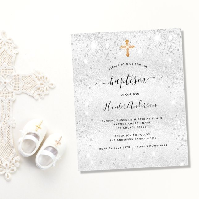 Baptism budgetinbjudan till pojken silver glitter flygblad (Skapare uppladdad)